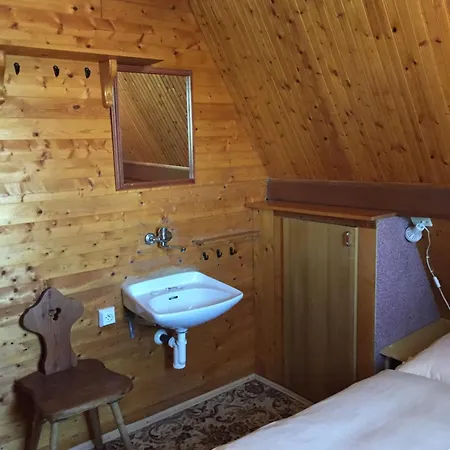 Horska Lada Penzion Loučná pod Klínovcem