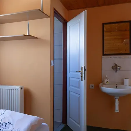 Horska Lada Maison d'hôtes Loučná pod Klínovcem